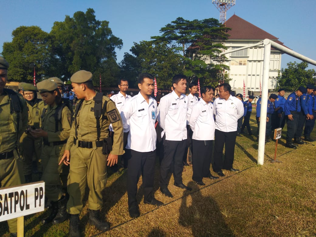 kegiatan Upacara Peringatan Hari Jadi ke-73 Pemerintah Kota Surakarta Tahun 2019. kegiatan Upacara Peringatan Hari Jadi ke-73 Pemerintah Kota Surakarta Tahun 2019.