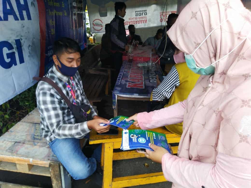 Jalan Sehat dan Penyebaran Informasi P4GN Kepada Masyarakat Kota Surakarta Jalan Sehat dan Penyebaran Informasi P4GN Kepada Masyarakat Kota Surakarta