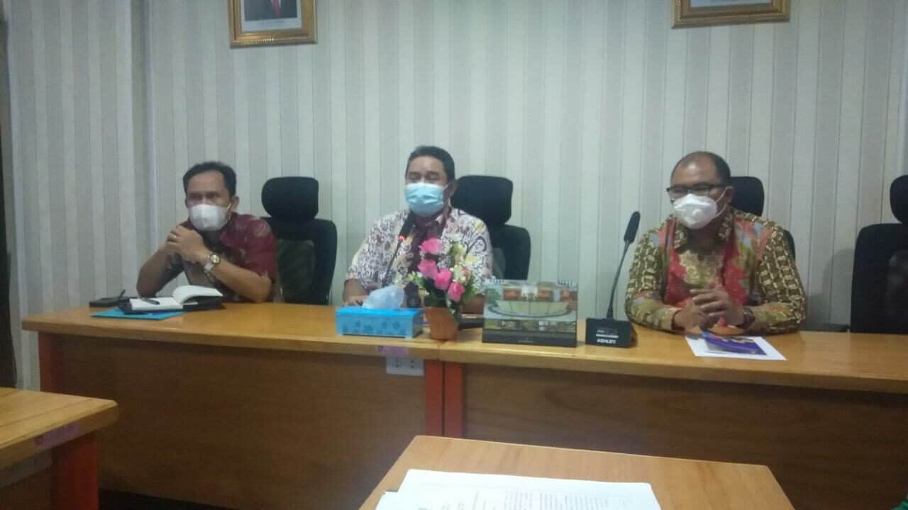 Kepala BNNK Surakarta Menghadiri Rapat Koordinasi dan Penyampaian Dokumen Roadmap Kepemudaan Kota Surakarta whatsapp image 2021 02 17 at 15.33.52