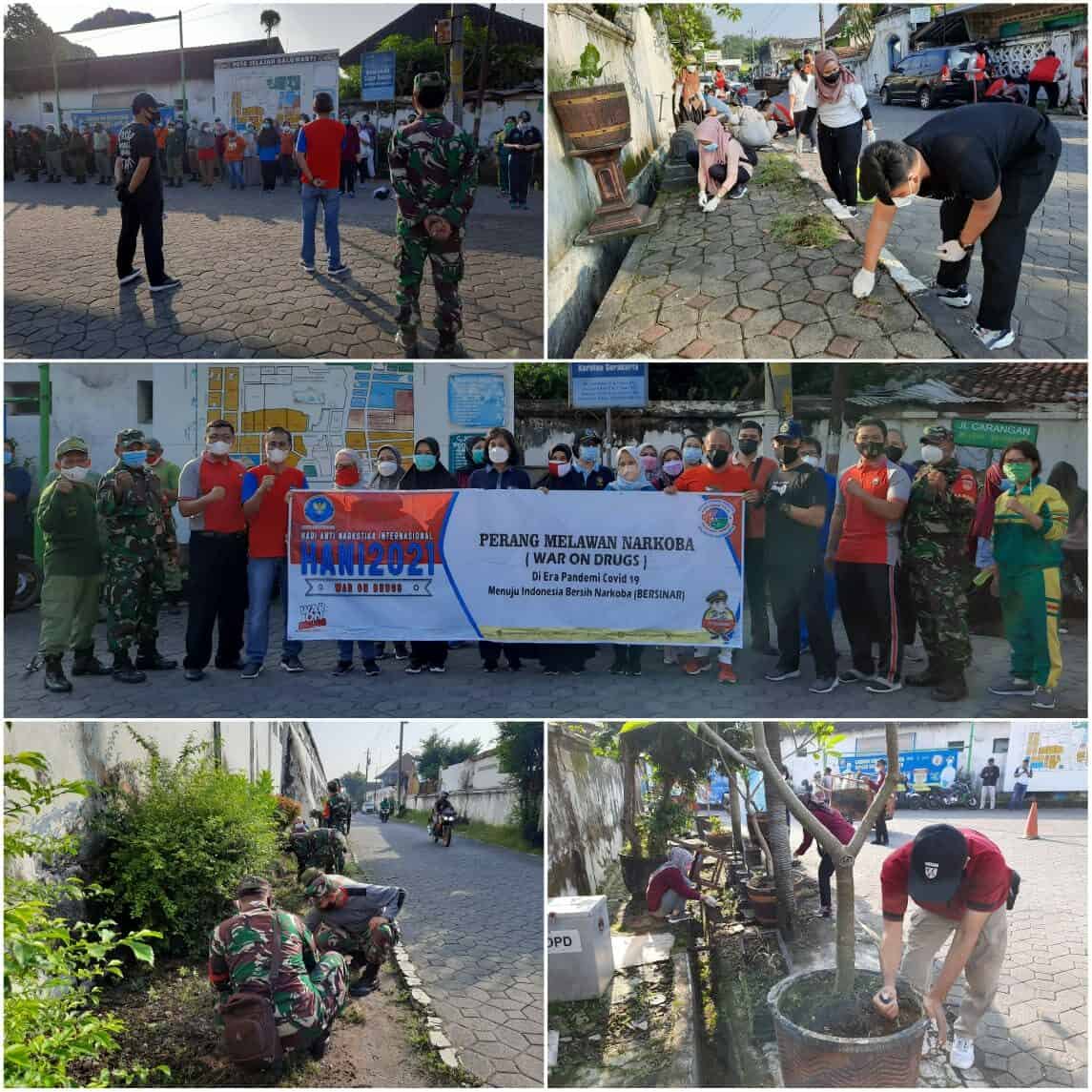 Kerja Bakti Bersama di Kelurahan Baluwarti dalam rangka Pra-HANI 2021 Kerja Bakti Bersama di Kelurahan Baluwarti dalam rangka Pra-HANI 2021