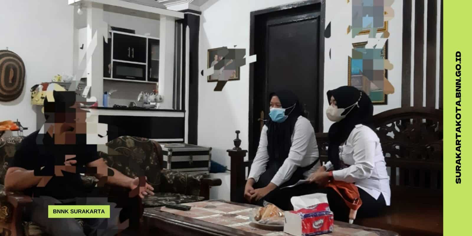 Skrinning dan Intervensi Singkat (SIL) di Wilayah Kelurahan Mojo 0001 16806912459 20220118 141037 0000