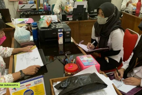 Koordinasi Pelatihan Keterampilan Bagi Klien Rehabilitasi Berkelanjutan Dengan Dinkop UKM Surakarta Koordinasi Pelatihan Keterampilan Bagi Klien Rehabilitasi Berkelanjutan Dengan Dinkop UKM Surakarta