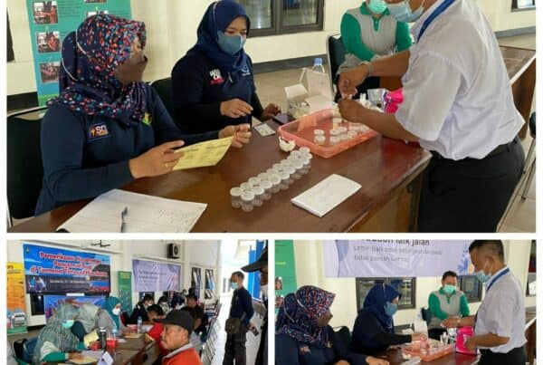 Pemeriksaaan Kesehatan dan Test Urine Pengemudi Bus Hari Ke-2 .